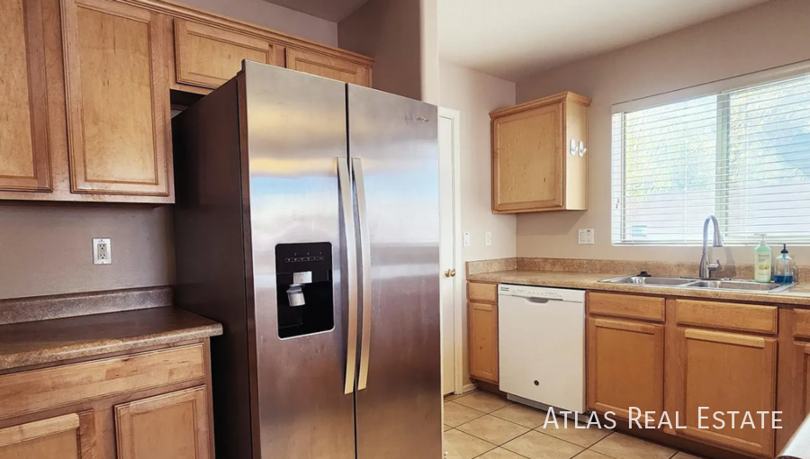 8634 W Cordes Rd - Photo 5 of 19