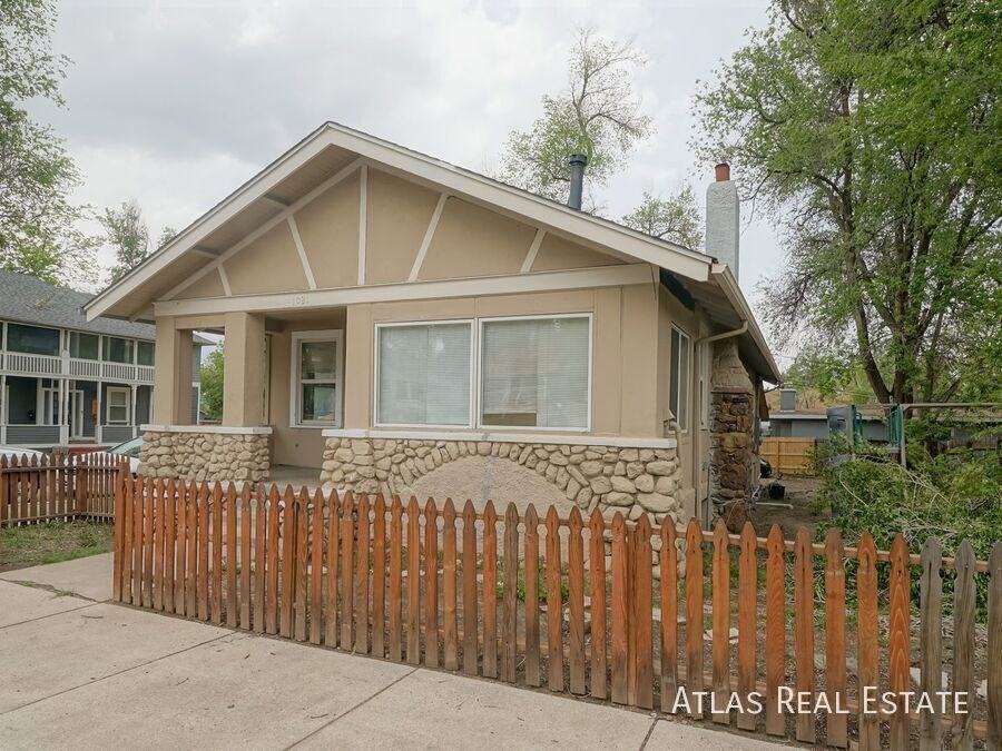 1021 E Platte Ave #3 - Photo 6 of 12