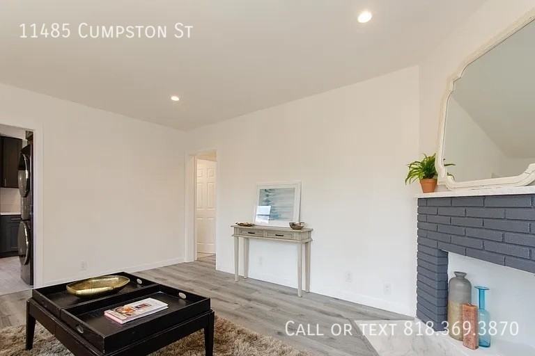 11485 Cumpston St - Photo 3 of 18