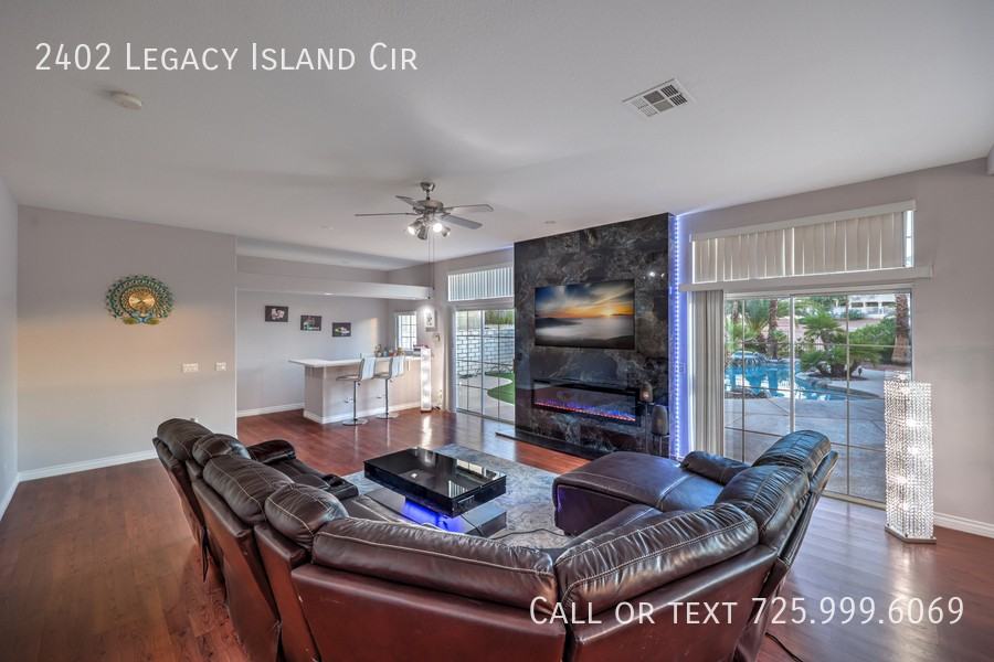 2402 Legacy Island Cir - Photo 4 of 50