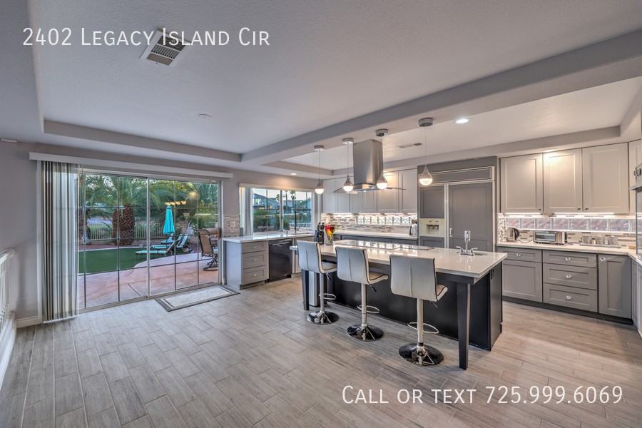 2402 Legacy Island Cir - Photo 6 of 50