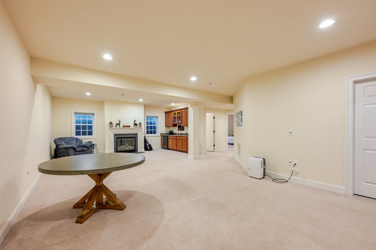 8500 Wedderburn Station Dr - Photo 4 of 50