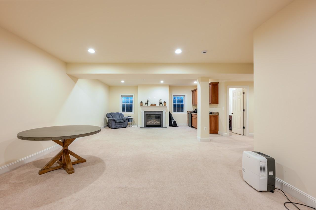 8500 Wedderburn Station Dr - Photo 5 of 50