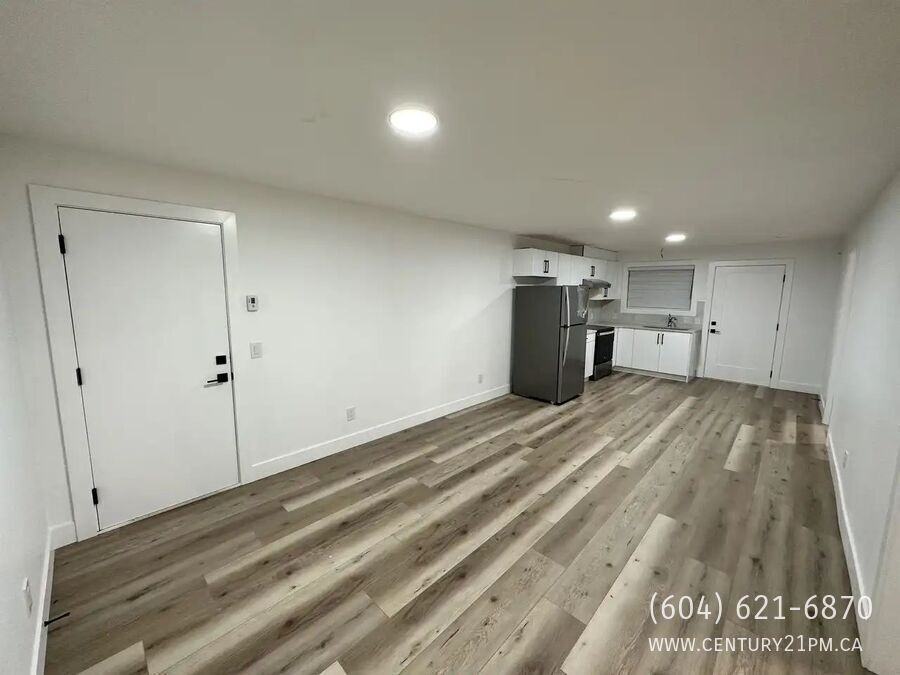 1937 Catalina Cres Bsmt 2 #BS2 - Photo 6 of 7