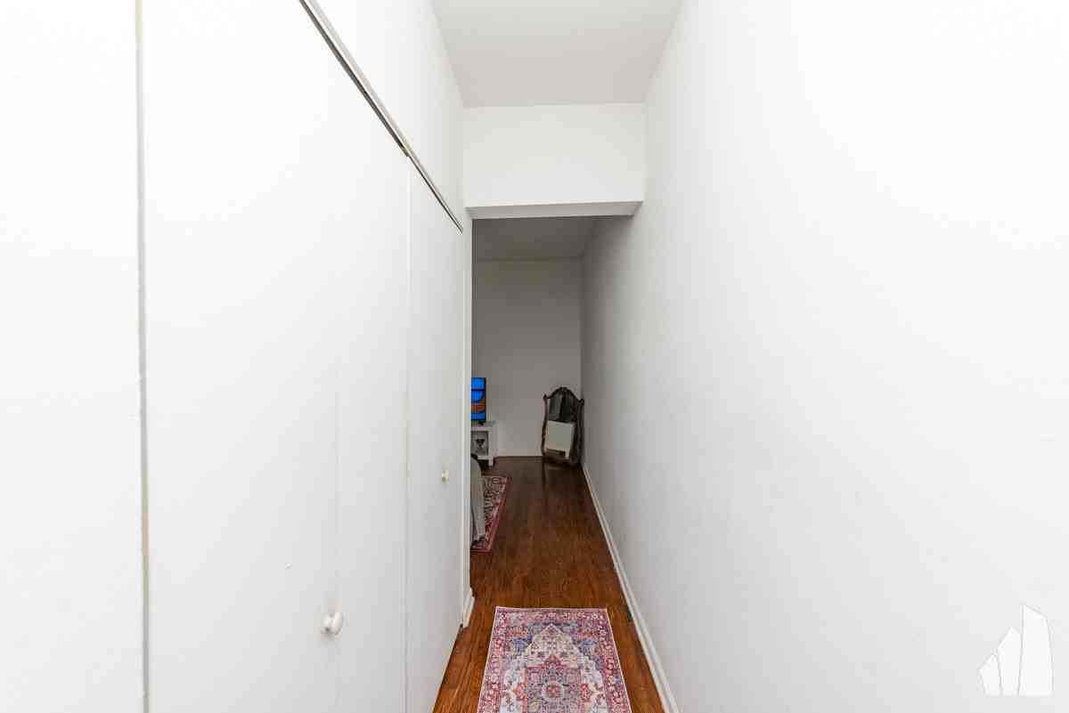 3024 N Halsted St #28-1C - Photo 5 of 8