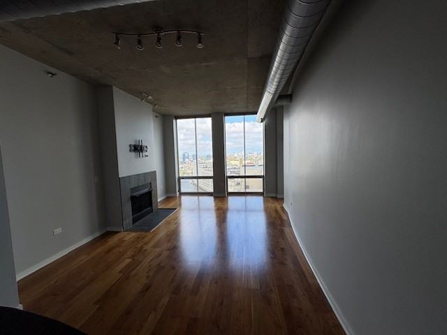 700 N Larrabee St #1902 - Photo 2 of 8