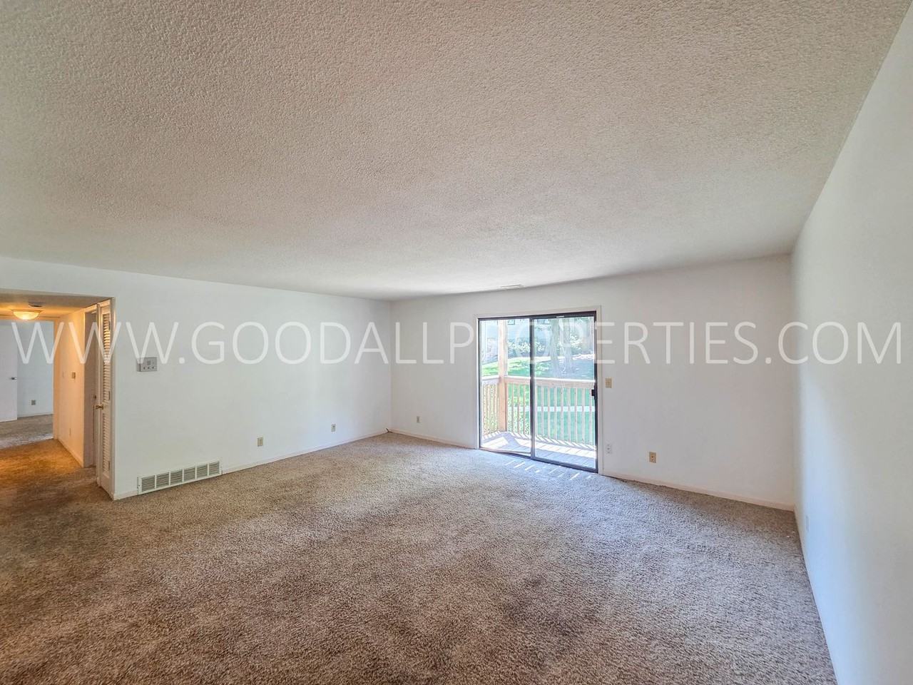 9523 University Ave #6 - Photo 4 of 17