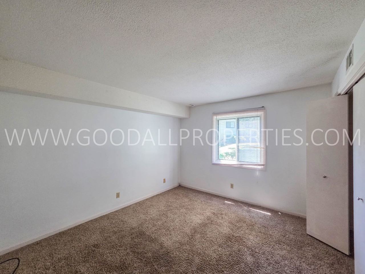 9523 University Ave #6 - Photo 7 of 17