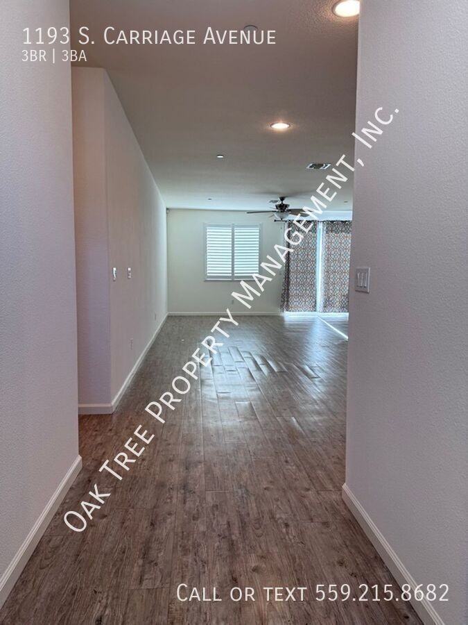1193 S Carriage Ave - Photo 7 of 24