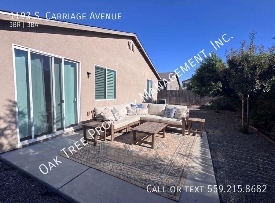 1193 S Carriage Ave - Photo 6 of 24