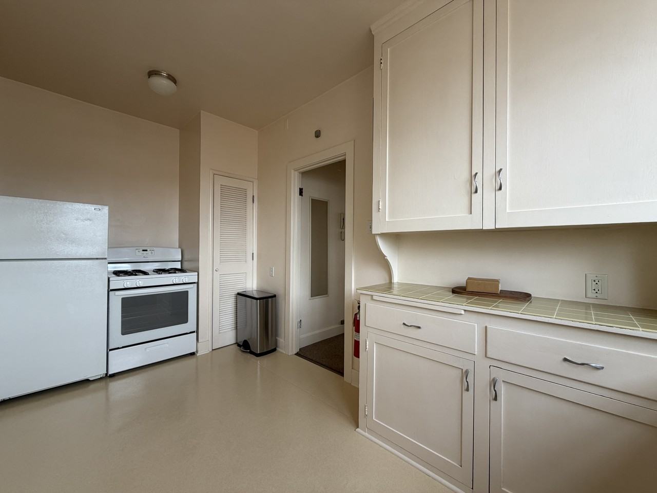 2030 Ashby Ave #12 - Photo 4 of 12