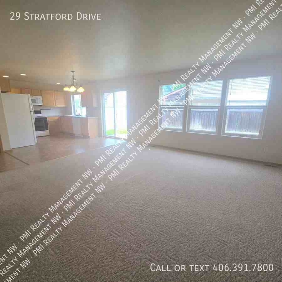 29 Stratford Dr - Photo 3 of 15