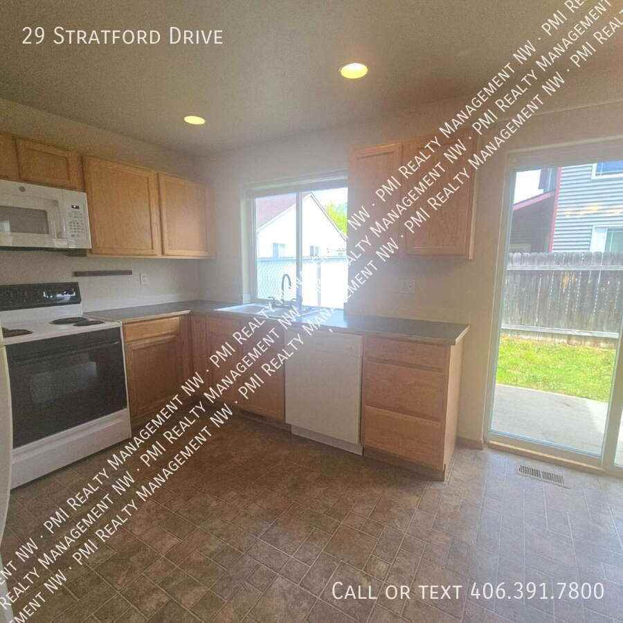 29 Stratford Dr - Photo 5 of 15