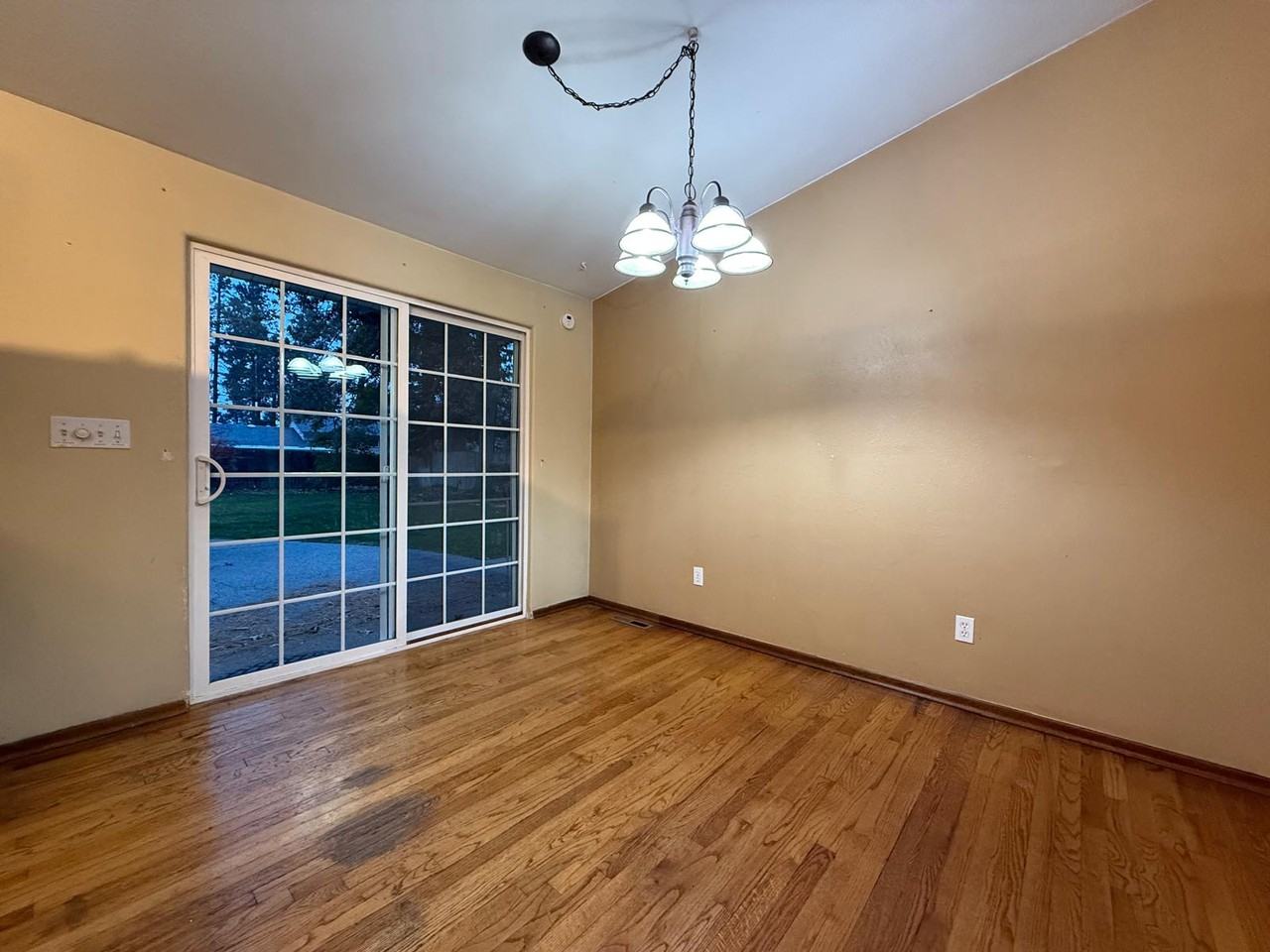 12915 E Blossey Ave - Photo 4 of 18