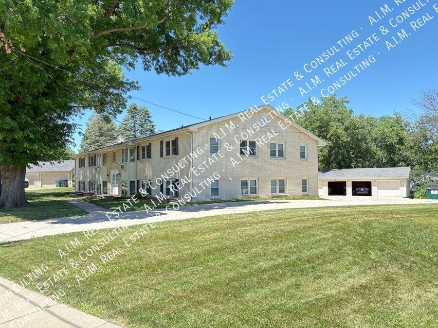 2617 Patricia Dr #7 - Photo 3 of 15