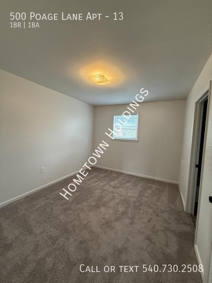 500 Poage Ln #13 - Photo 5 of 7