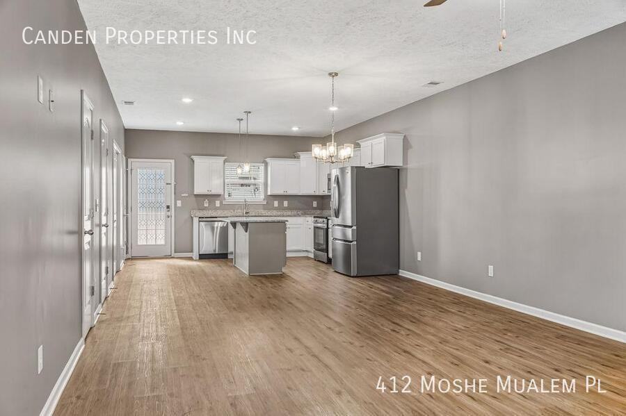 412 Moshe Mualem Pl - Photo 2 of 22
