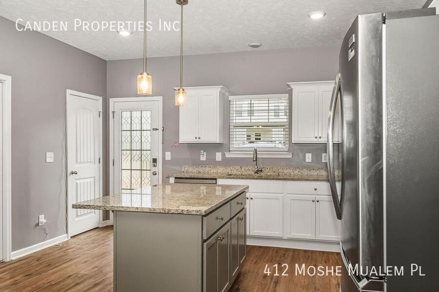 412 Moshe Mualem Pl - Photo 6 of 22