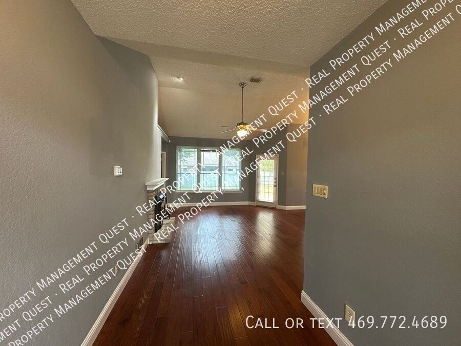 2336 Timbercreek Dr - Photo 5 of 11