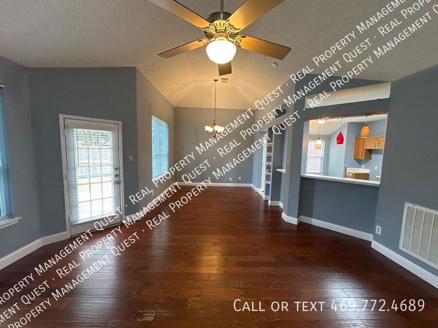 2336 Timbercreek Dr - Photo 6 of 11