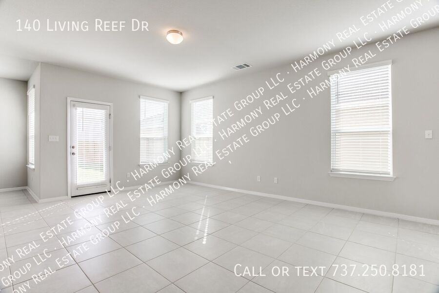 140 Living Reef Dr - Photo 4 of 26