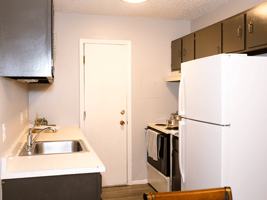 featured image of 1331 S Maple St
