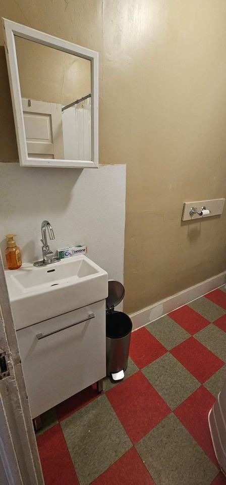 882 Locust Dr #1 - Photo 3 of 10