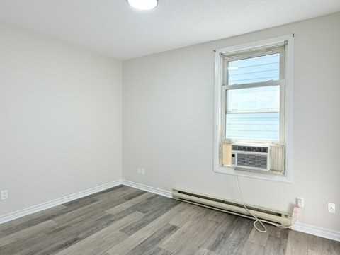 686 Lincoln Rd #2 - Photo 7 of 11