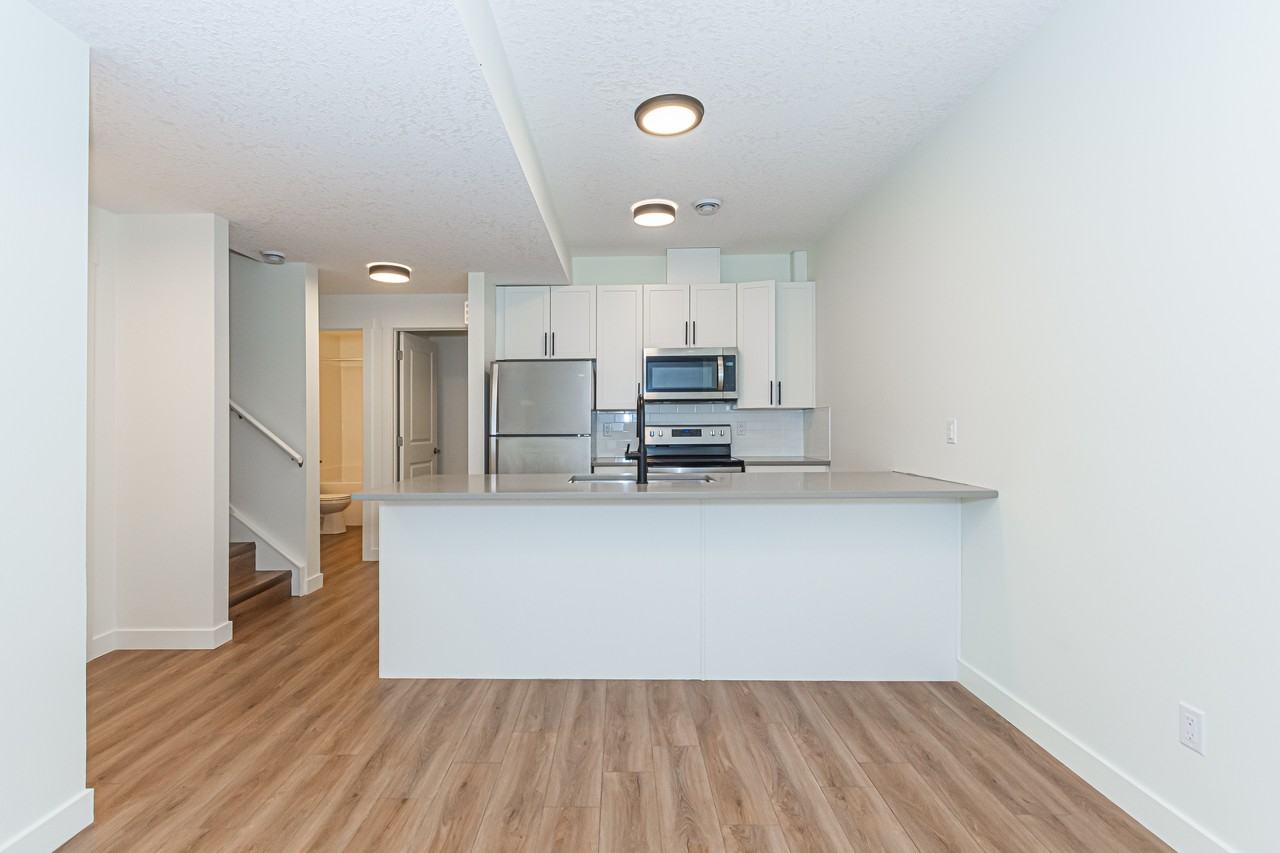 12224 112 Ave Nw #4B - Photo 3 of 17