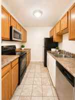 featured image of 4240 Loomis Ave #4