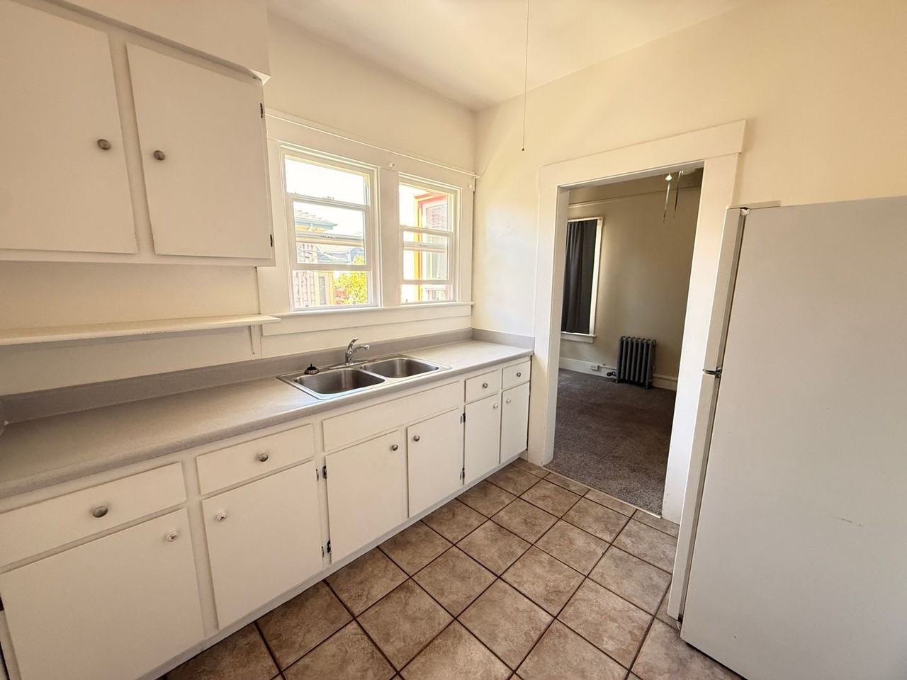 442 8th St #442-09 - Photo 3 of 21
