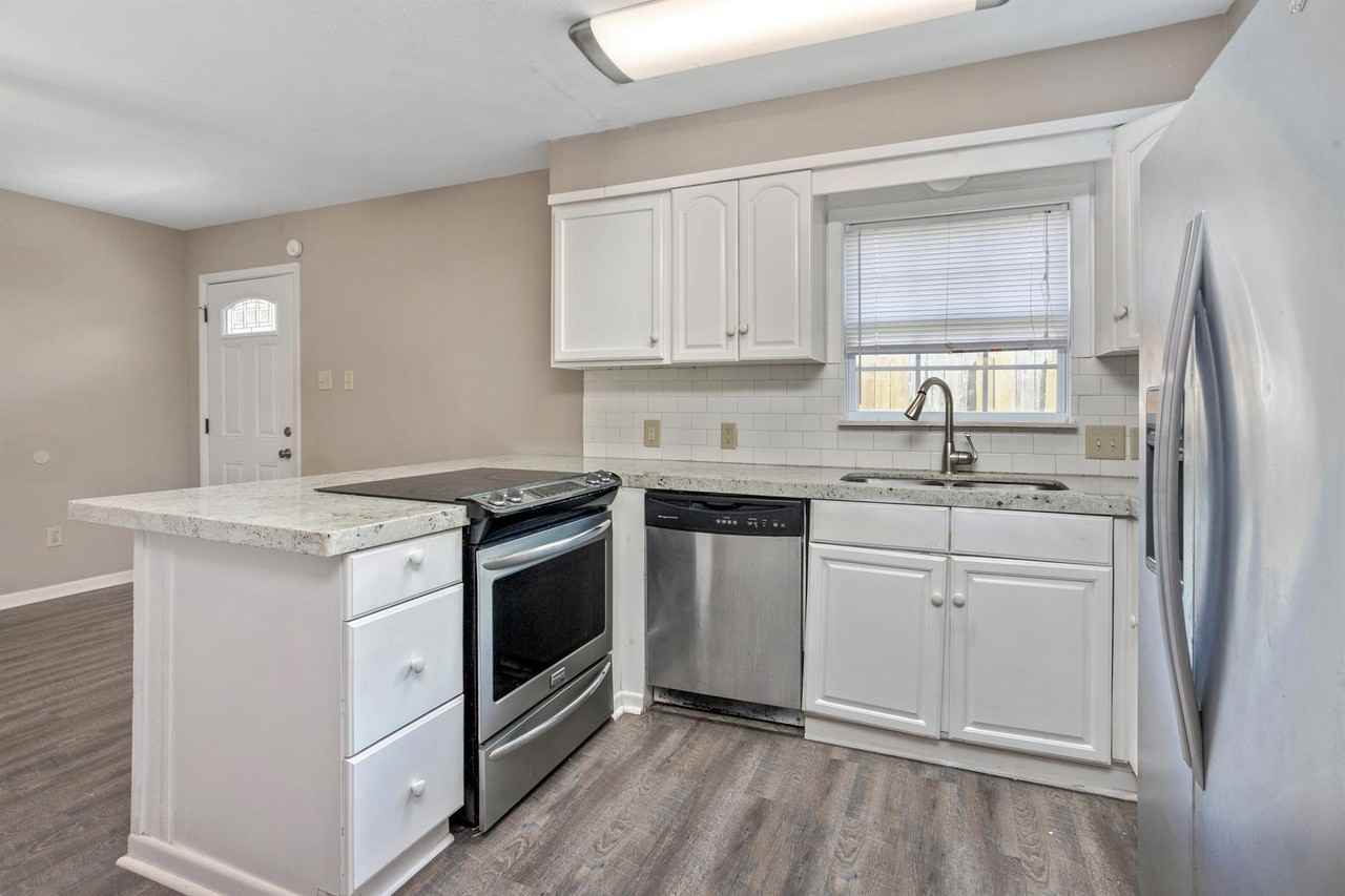 315 1/2 Rio Hondo St - Photo 3 of 18