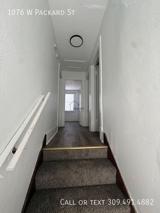 1076 W Packard St - Photo 6 of 12