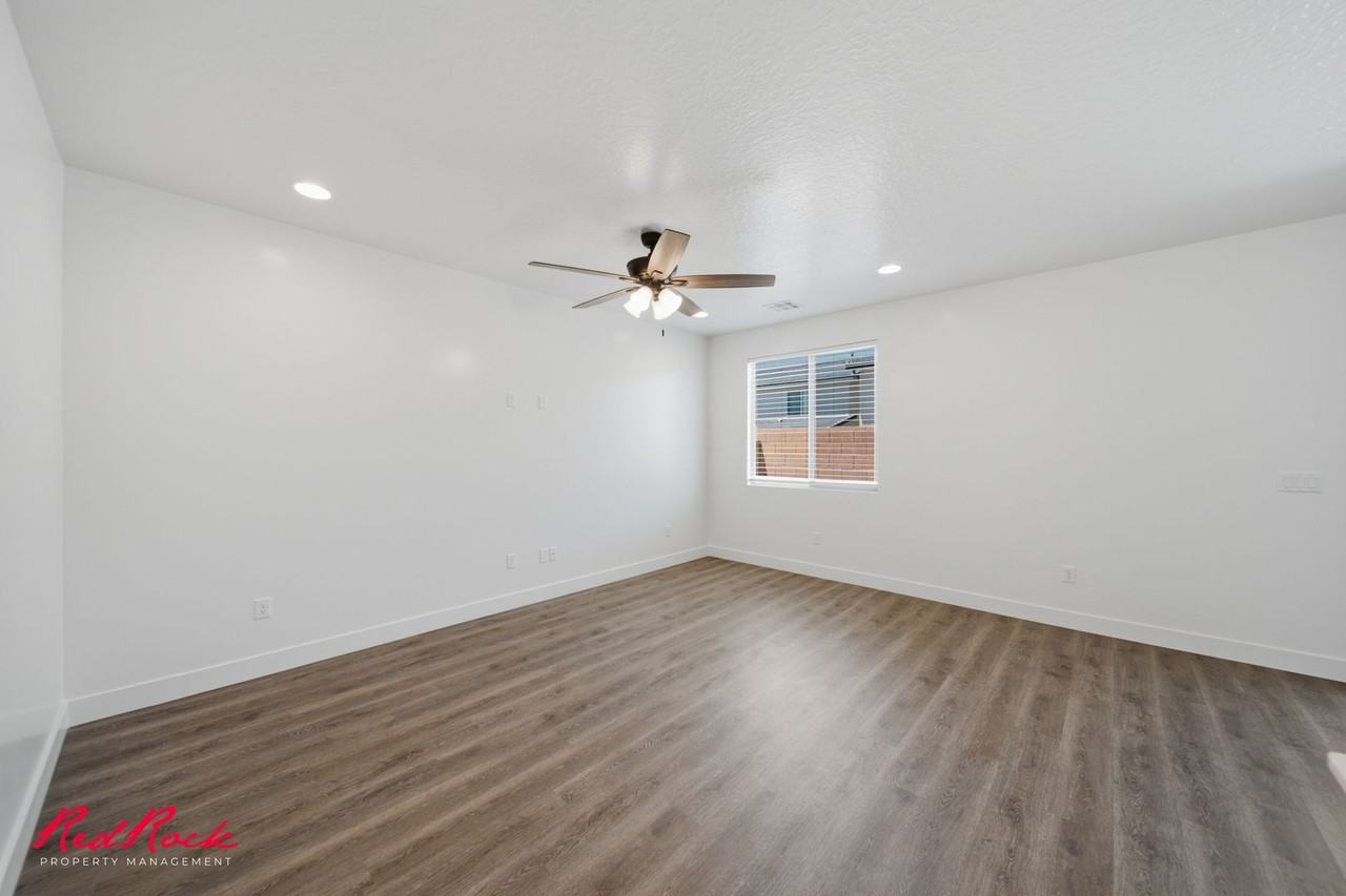 2341 2341 E Siegel Lane - Photo 4 of 36