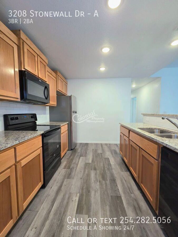 3208 Stonewall Dr #A - Photo 4 of 17