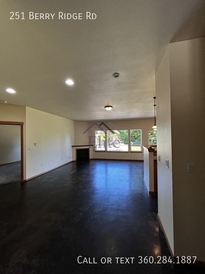 251 W Berry Ridge Rd - Photo 7 of 24