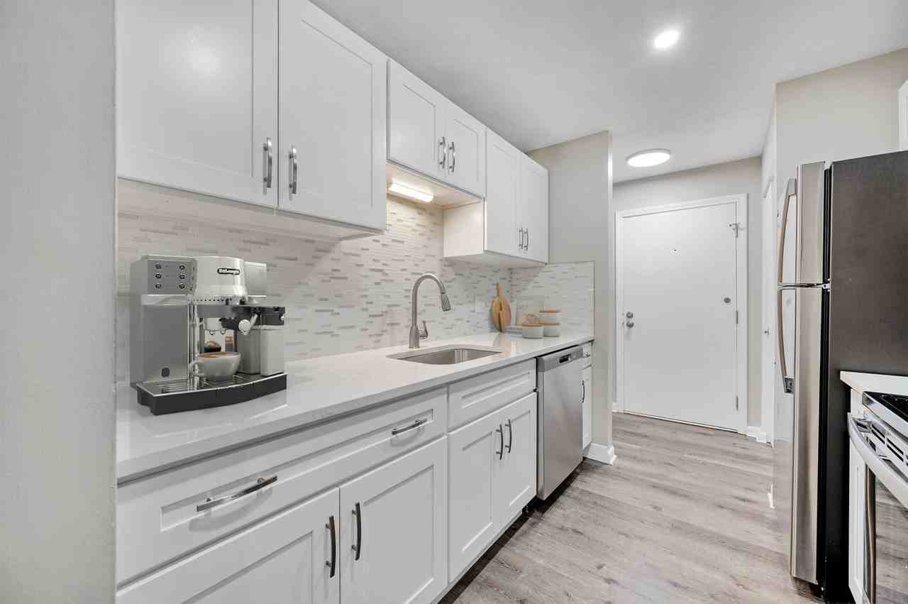 18 Brookside Ave #10 - Photo 4 of 50