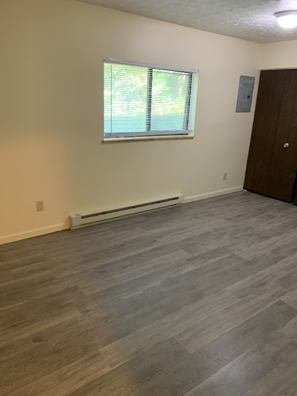 1320 Bailey Rd - Photo 3 of 6