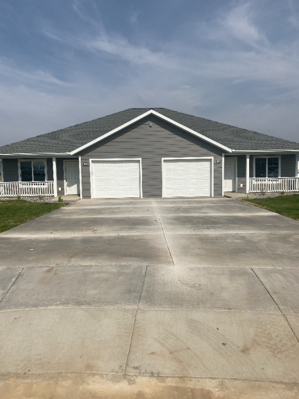4163 Wynne Ave - Photo 3 of 3