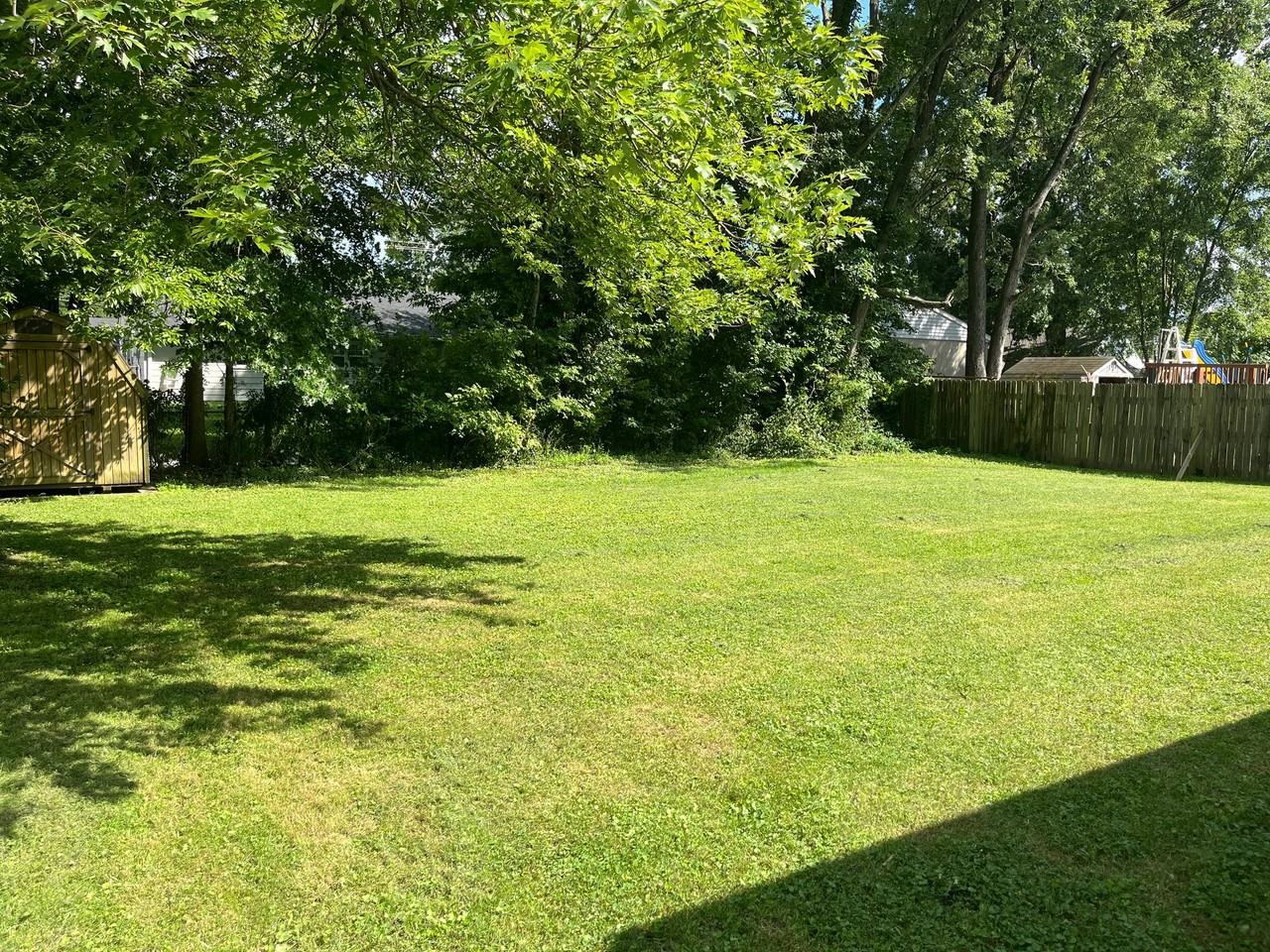 13605 Greystone Ave - Photo 2 of 11