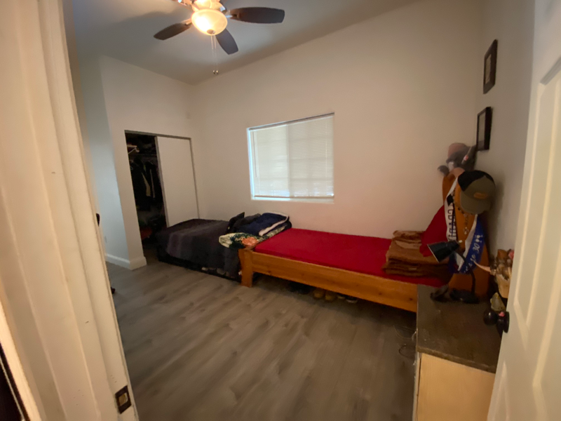 611 S 8th St - Photo 2 of 2