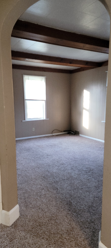 404 Wampum Ave - Photo 2 of 7