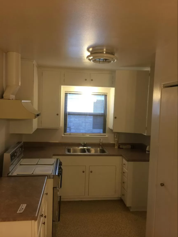 558 Artemis Dr - Photo 2 of 5