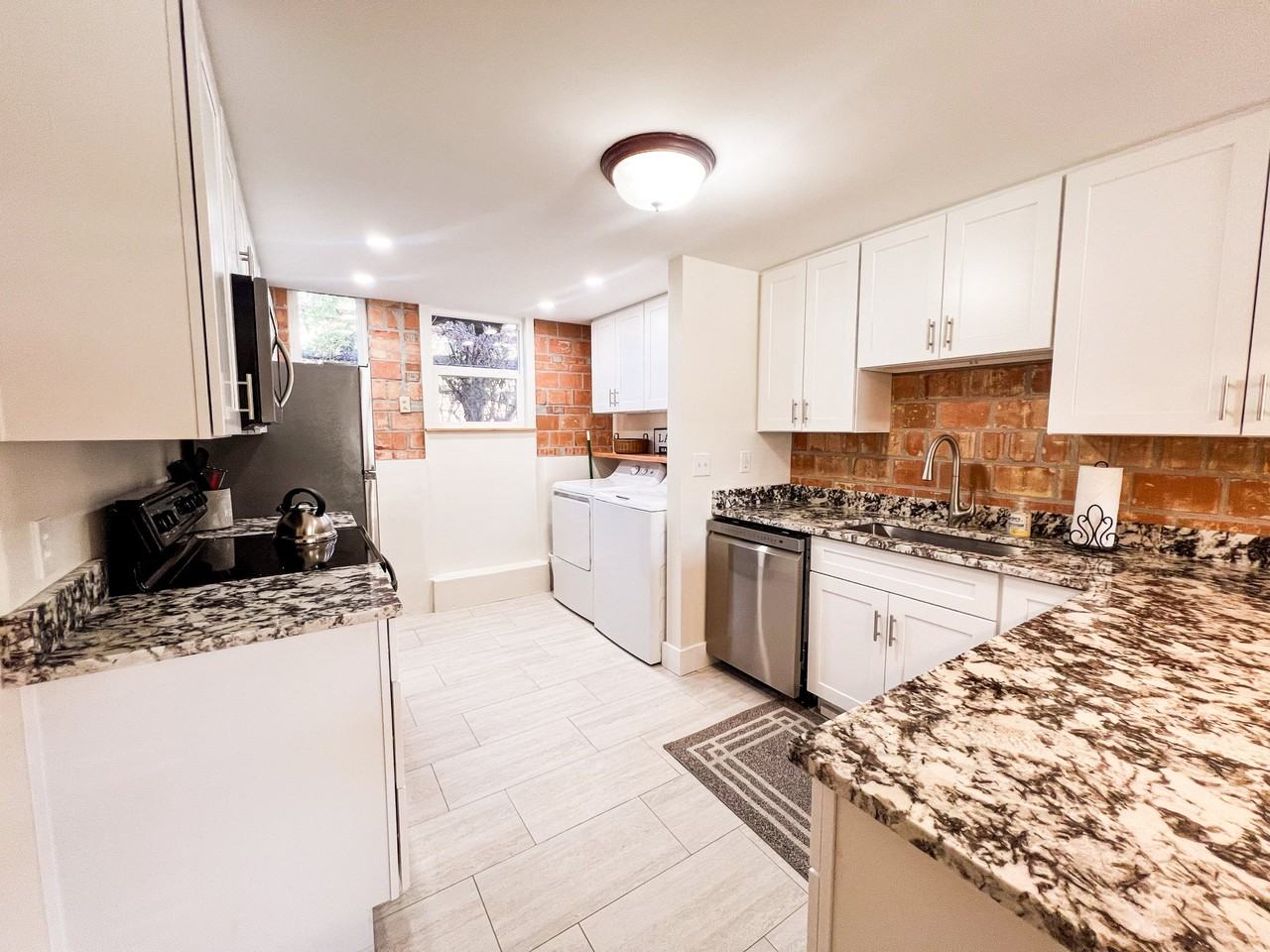 881 E Kensington Ave #B - Photo 7 of 29
