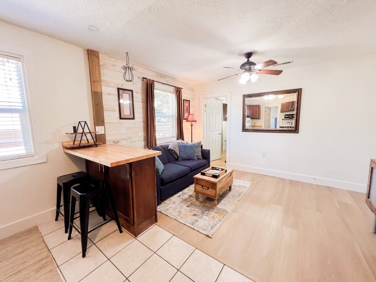 333 Eastso. #5 - Photo 7 of 18