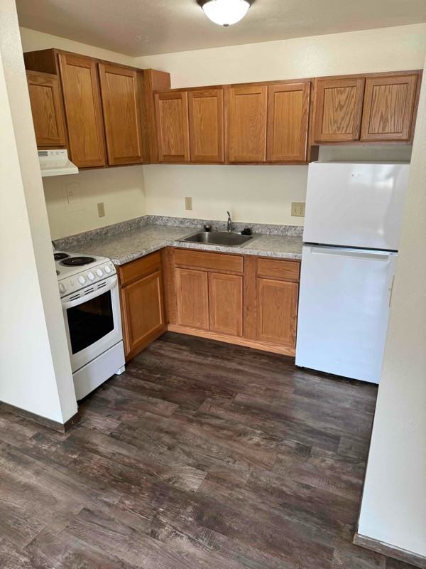 454 W Dayton St #104