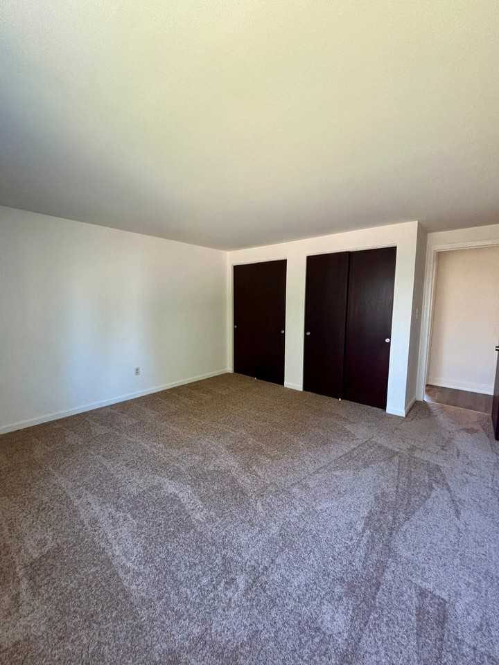 110 Losson Rd #06-01 - Photo 5 of 15