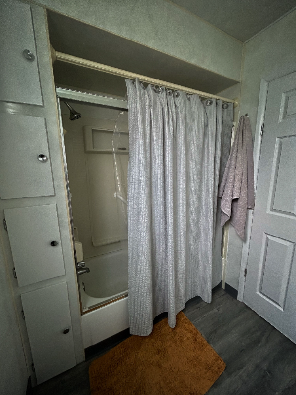 1133 Delaware Ave - Photo 6 of 13