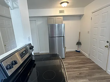 8117 Alveron Ave - Photo 5 of 6