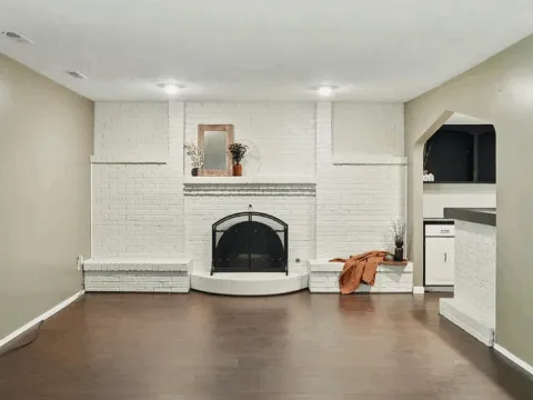 7504 S 46th Ave - Photo 4 of 15